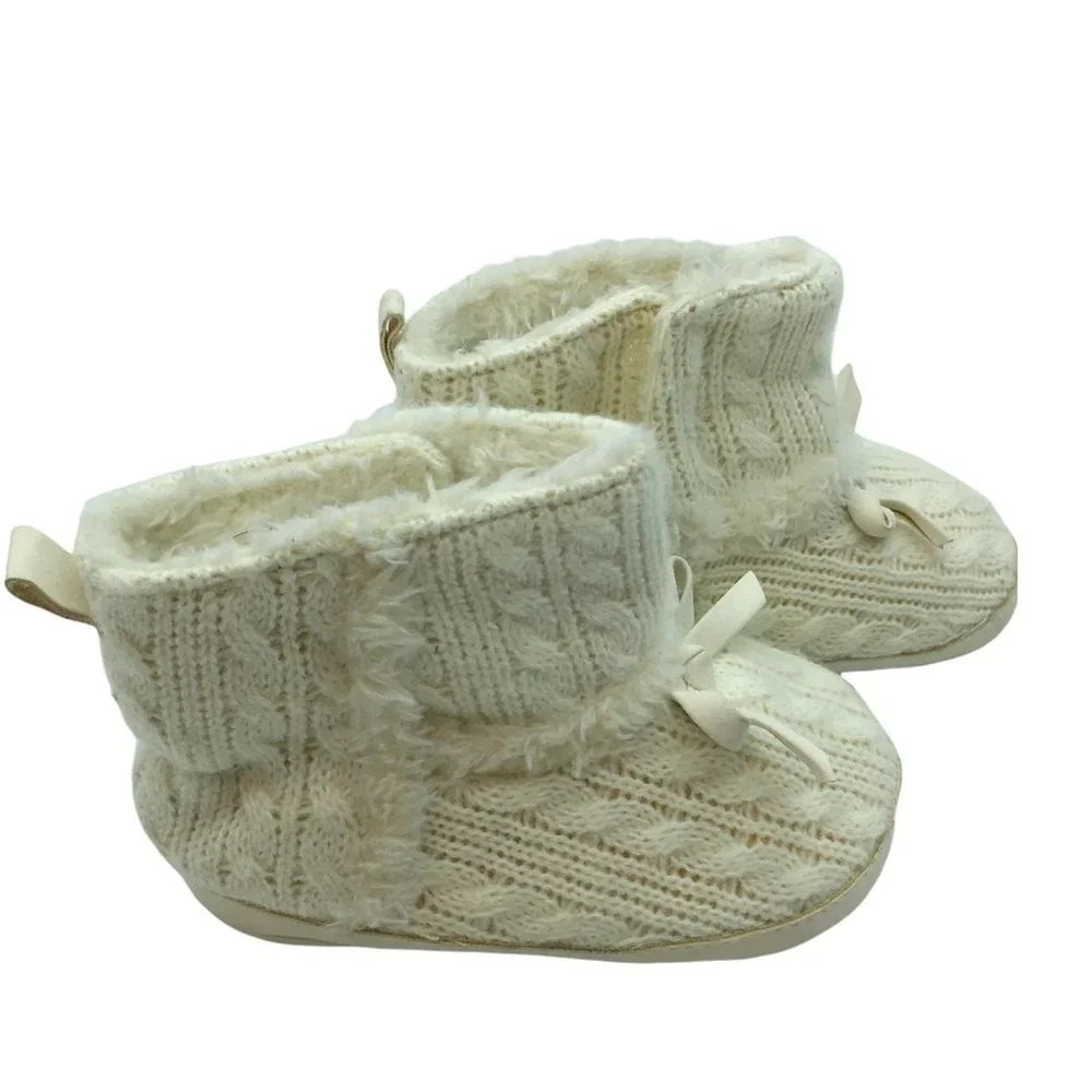 Carter's ankle booties boots 6-9 months‎ Cable Knit White Cream